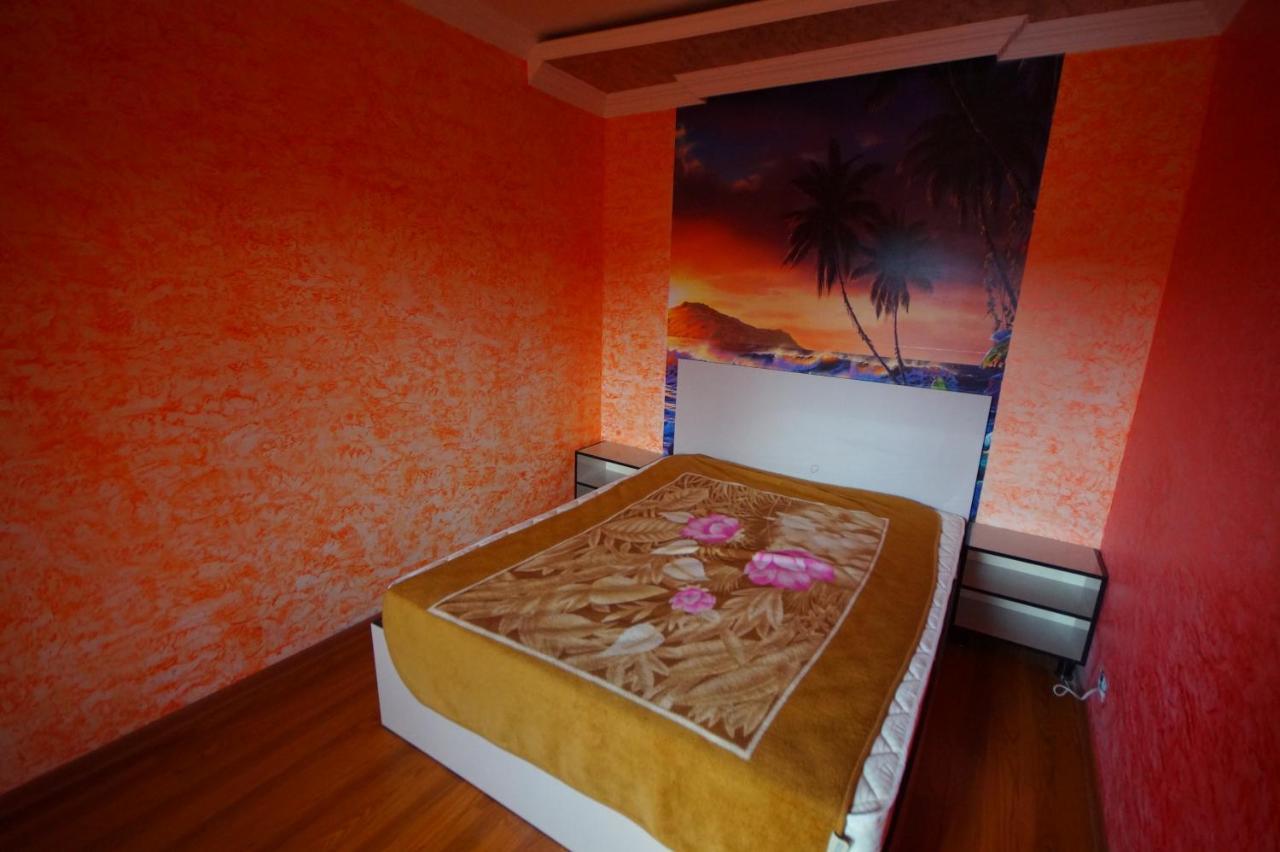 Oasis Gasamania Hotel Batumi Room photo